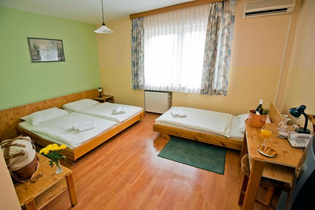 Motel Kod Bakija Karlovac Habitación foto